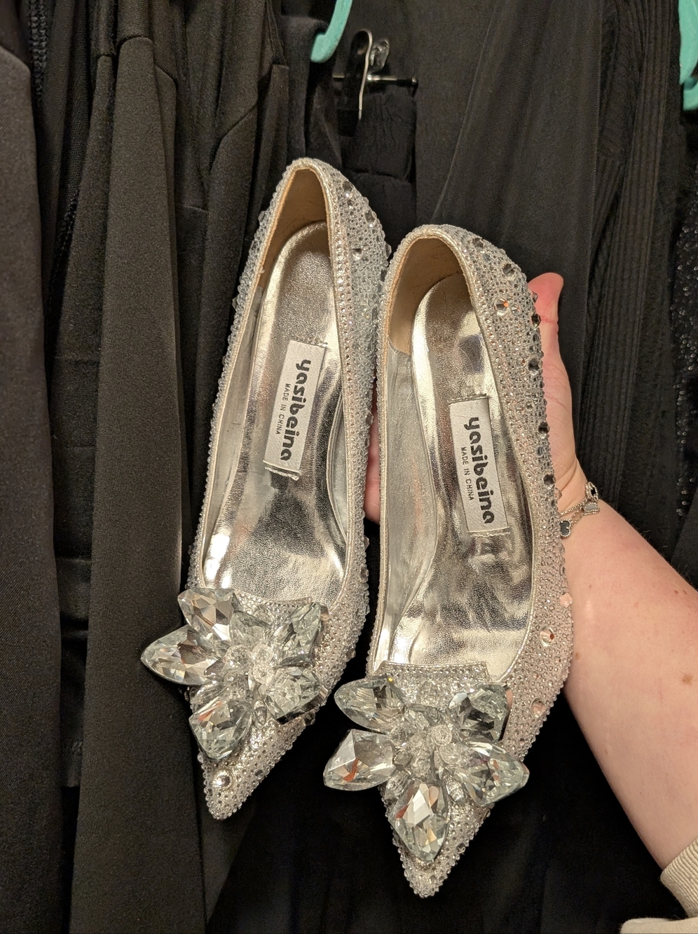 Rhinestone Crystal Flower Heels Size 6 Silver Pumps Statement Bridal Sparkle